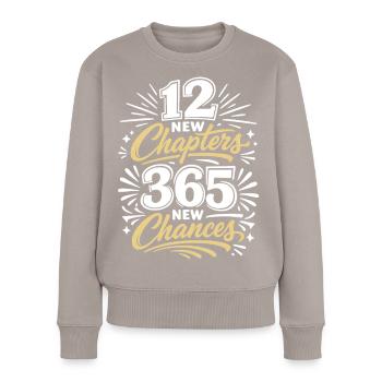 12 nouveaux chapitres, 365 nouvelles chances | bonnes intentions - Pull Premium bio Femme - taupe - Devant - Julia (174cm)