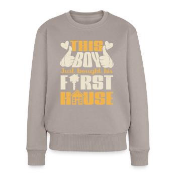 Ce garçon vient d’acheter sa première maison - Pull Premium bio Femme - taupe - Devant - Julia (174cm)