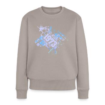 Nerd 1973 - Frauen Premium Bio Pullover - Taupe - Vorne - Julia (174cm)