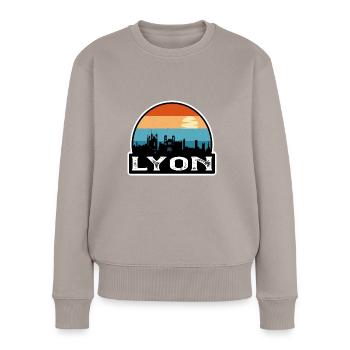Lyon France Flag Skyline Souvenir de voyage - Pull Premium bio Femme - taupe - Devant - Julia (174cm)