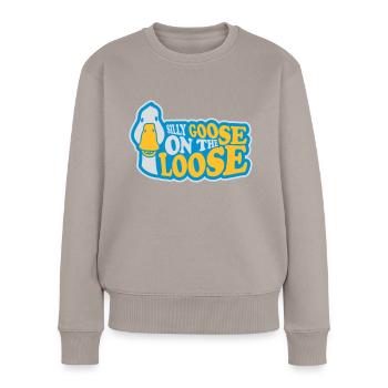 goose on the loose - Frauen Premium Bio Pullover - Taupe - Vorne - Julia (174cm)