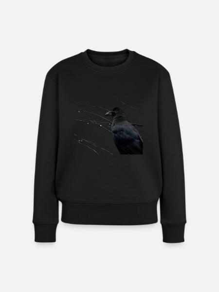 Dark Thoughts - Raven in front of wet branches II - Frauen Premium Bio Pullover - Schwarz