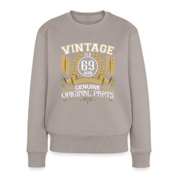 Jahrgang 69 Jahre alt - Geburtstagsgeschenk 69 Jahre alt - Frauen Premium Bio Pullover - Taupe - Vorne - Julia (174cm)