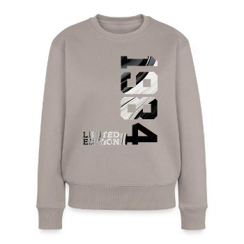 LIMITED EDITION 1984 42ND BIRTHDAY - Women's Premium Organic Jumper - taupe - Front - Julia (174cm)