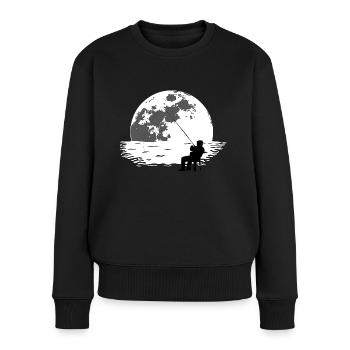 Angler sitzt im Mondschein - Frauen Premium Bio Pullover - Schwarz - Vorne - Julia (174cm)
