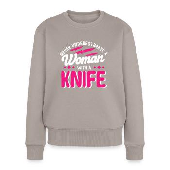 Messerwurfscheibe Geschenk Messerwerfer - Frauen Premium Bio Pullover - Taupe - Vorne - Julia (174cm)