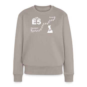 E5 Traversée des Alpes - Pull Premium bio Femme - taupe - Devant - Julia (174cm)