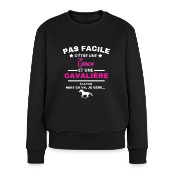 pas facile d'être cavalière et Epouse - Pull Premium bio Femme - noir - Devant - Julia (174cm)