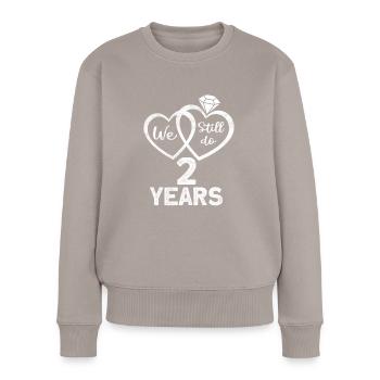 Couples mariés depuis 2020 2ème cadeau anniversaire de mariage - Pull Premium bio Femme - taupe - Devant - Julia (174cm)