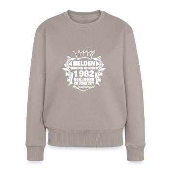 Heroes were born in 1982 - Women's Premium Organic Jumper - taupe - Front - Julia (174cm)