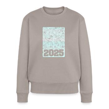2025 - Frauen Premium Bio Pullover - Taupe - Vorne - Julia (174cm)