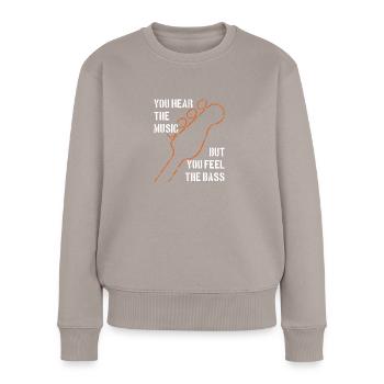 Du hörst die Musik und spürst den Bass - Frauen Premium Bio Pullover - Taupe - Vorne - Julia (174cm)