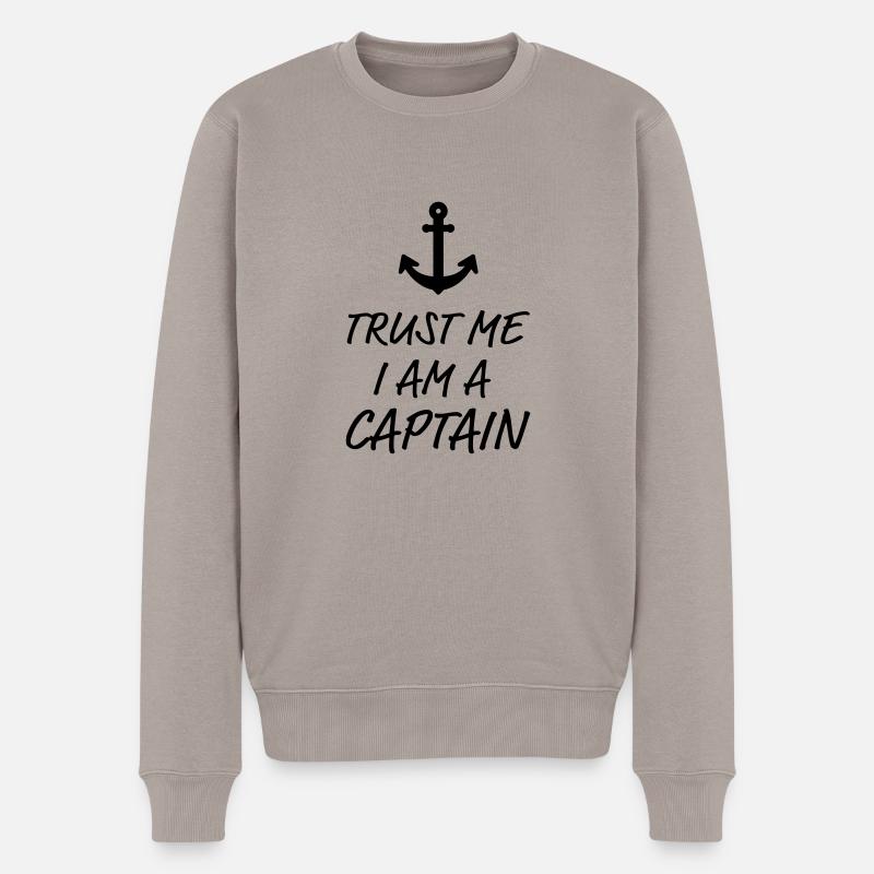 I am a Captain - Männer Premium Bio Pullover - Taupe