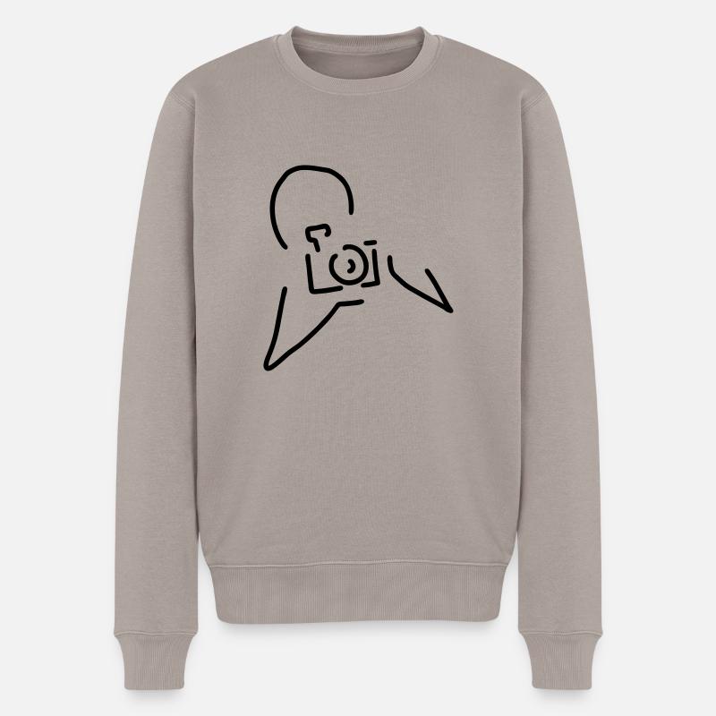fotograf mit kamera - Männer Premium Bio Pullover - Taupe