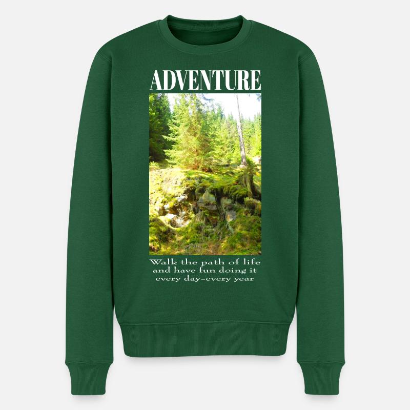 Abenteuer in grüner Waldlandschaft - Männer Premium Bio Pullover - Flaschengrün