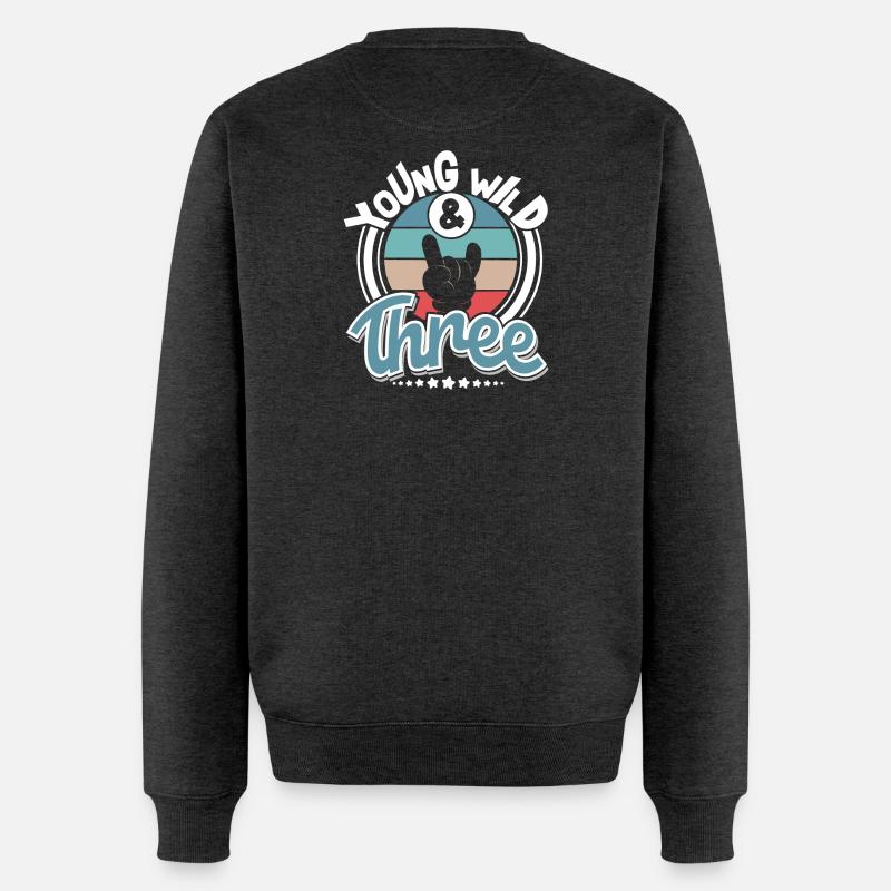 Young Wild And Three - Männer Premium Bio Pullover - Anthrazit meliert