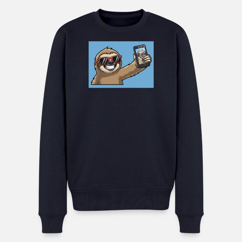 Cooler Sloth Selfie Design - Männer Premium Bio Pullover - Navy