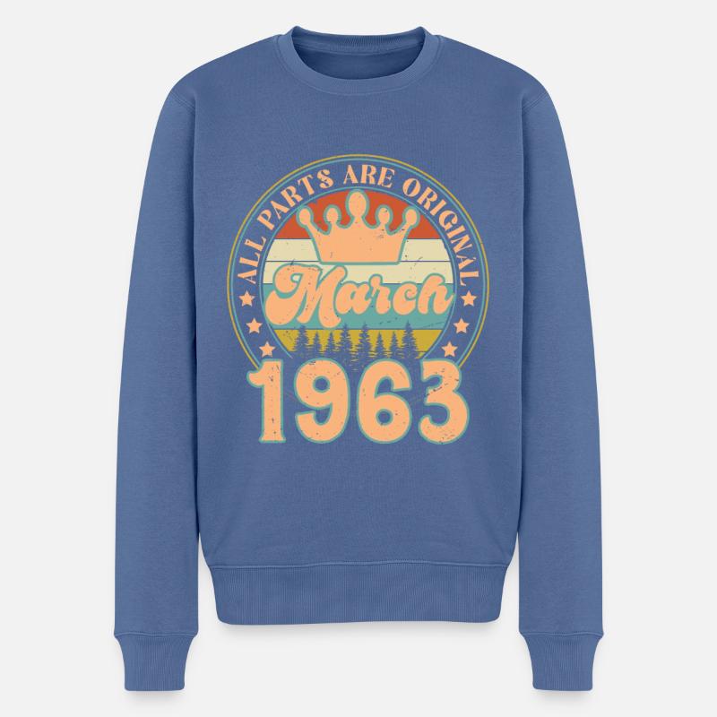 Mars 1963. Cadeau d’anniversaire mars 1963. March. - Pull Premium bio Homme - bleu pigeon