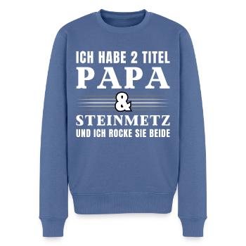 Ich habe 2 Titel Papa und Steinmetz - Männer Premium Bio Pullover - Taubenblau - Vorne - Nico (187cm)