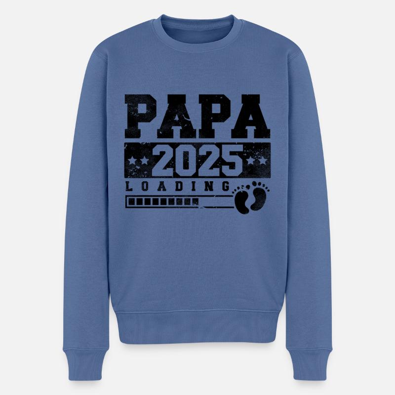 Papa 2025 loading - Männer Premium Bio Pullover - Taubenblau