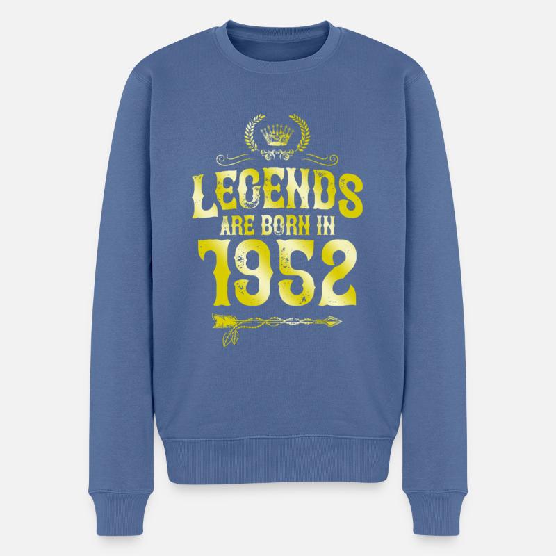 1952 legends born in - Männer Premium Bio Pullover - Taubenblau