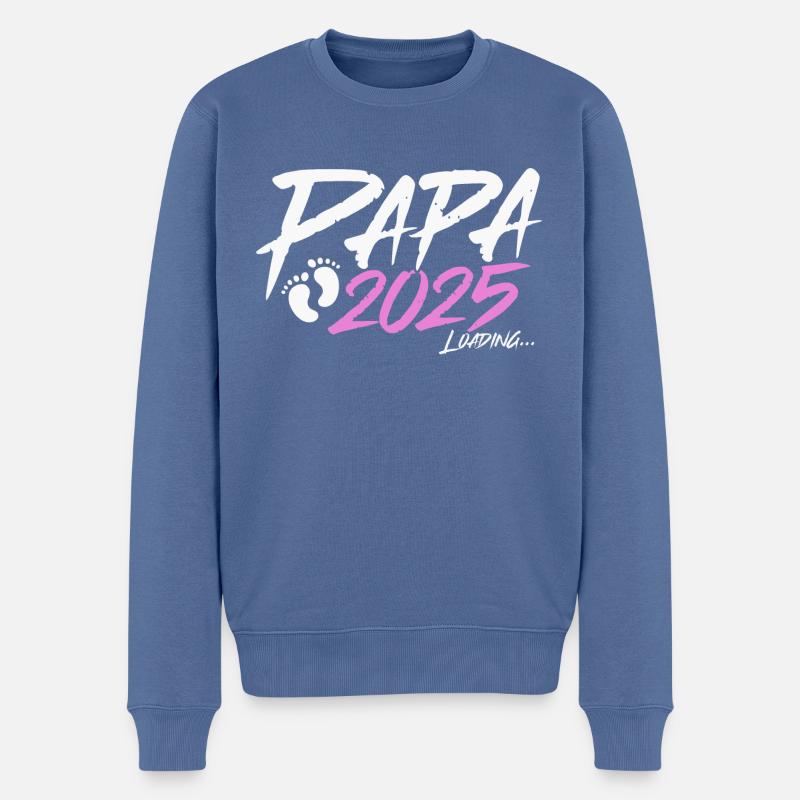 Papa 2025 loading - Männer Premium Bio Pullover - Taubenblau