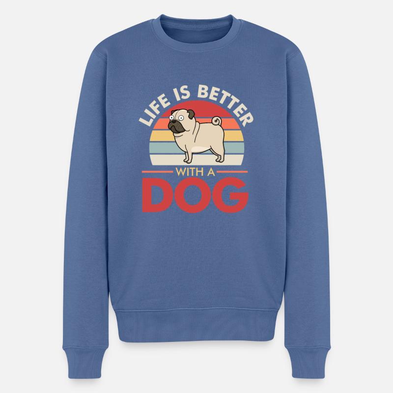 „LIFE IS BETTER WITH A DOG“ Design - Männer Premium Bio Pullover - Taubenblau