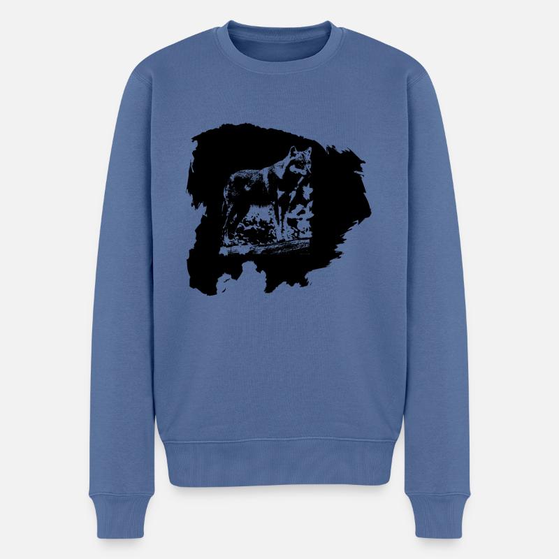 Wolf beobachtet seine Beute - Männer Premium Bio Pullover - Taubenblau