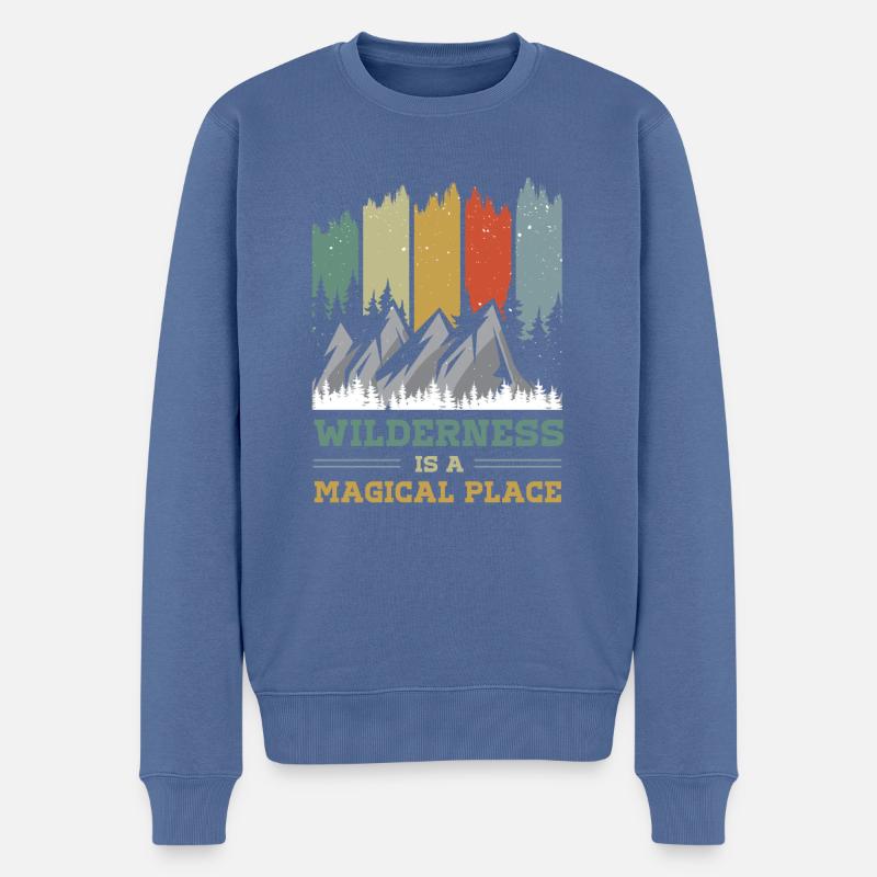 Wilderness is a magical place - Männer Premium Bio Pullover - Taubenblau