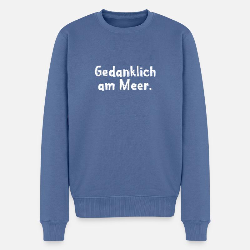 Gedanklich am Meer - Küste - Strand - Urlaub - Männer Premium Bio Pullover - Taubenblau