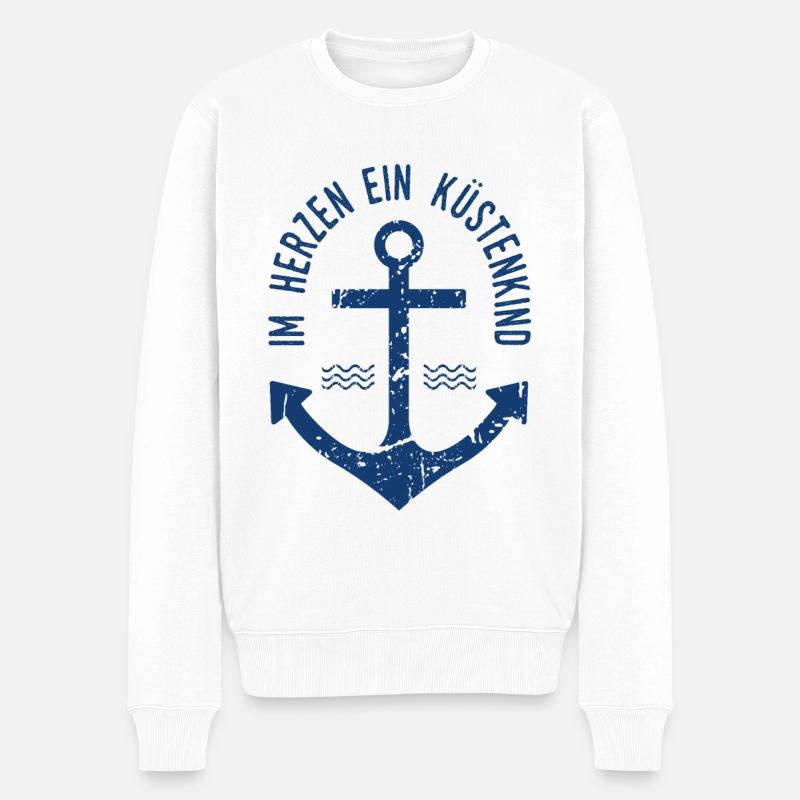 Im Herzen ein Küstenkind - Männer Premium Bio Pullover - Weiß