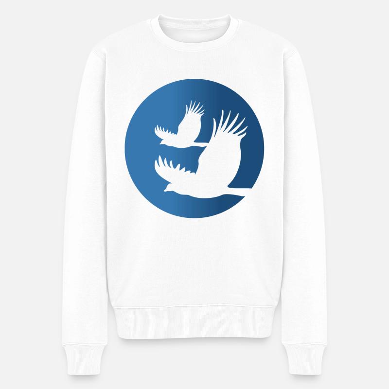 Vogelflug auf blauem Hintergrund - Männer Premium Bio Pullover - Weiß