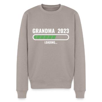 Promoted To Grandma 2023 - Men's Premium Organic Jumper - taupe - Front - Nico (187cm)