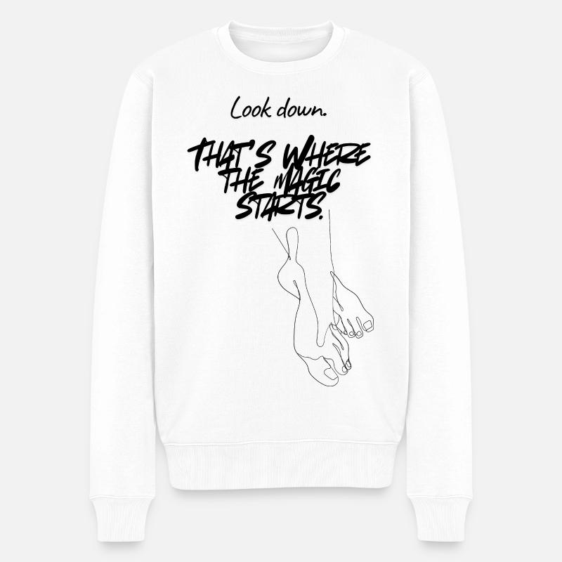 Schau nach unten. Hier beginnt die Magie. - Männer Premium Bio Pullover - Weiß