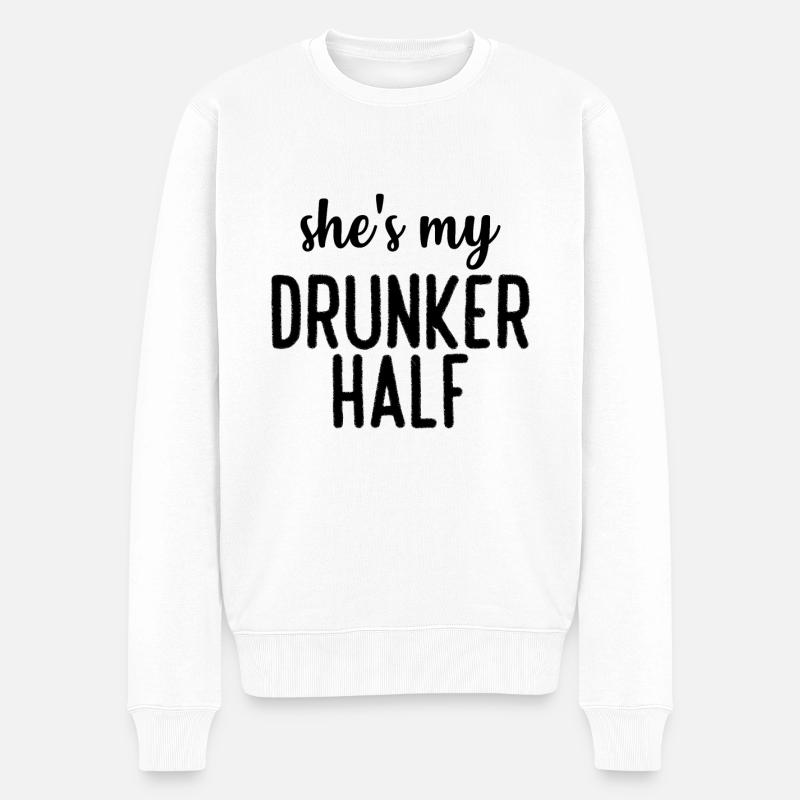 shes my drunker half - Männer Premium Bio Pullover - Weiß