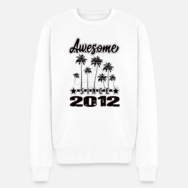 Awesome Since 2012 - Männer Premium Bio Pullover - Weiß