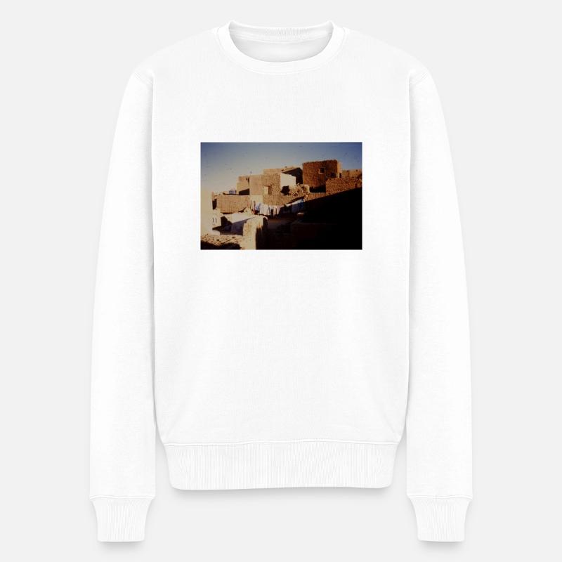 An Old House - Männer Premium Bio Pullover - Weiß