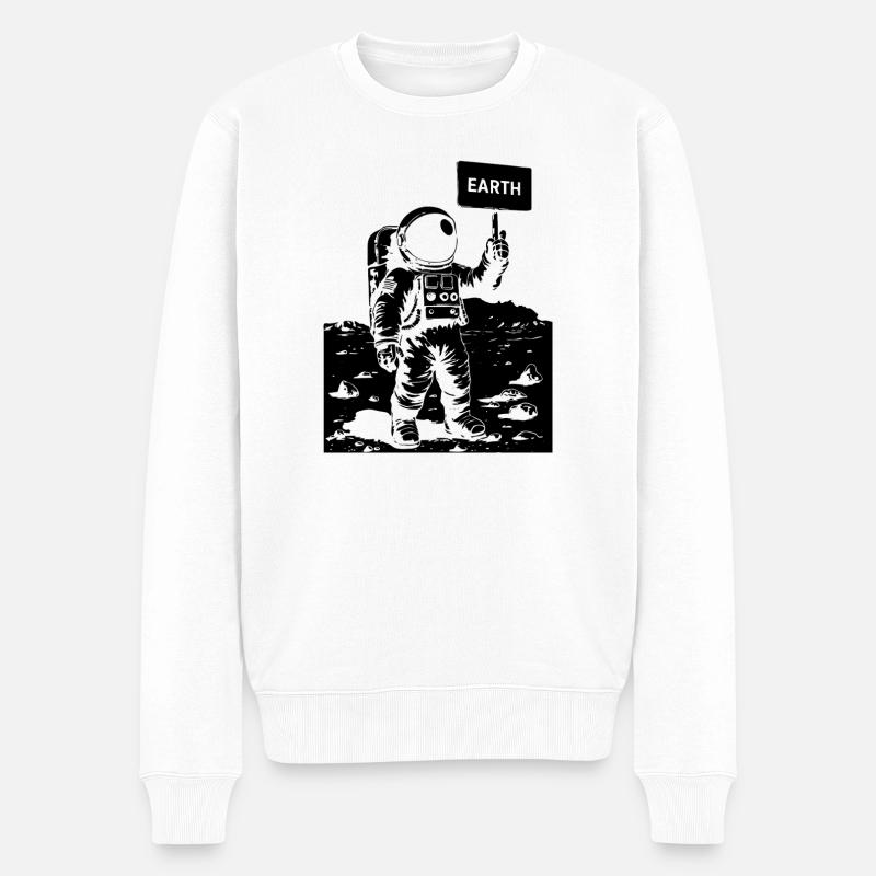 Astronaut on the moon holding a sign - Männer Premium Bio Pullover - Weiß