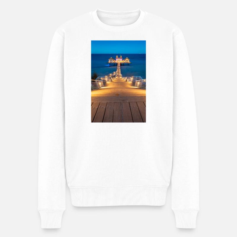 Seebrücke am Ostsee Strand - Männer Premium Bio Pullover - Weiß