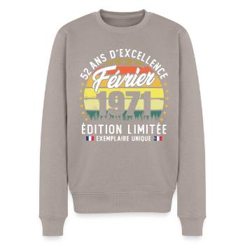 Vintage Cadeau Anniversaire 52 Ans Février 1971 - Pull Premium bio Homme - taupe - Devant - Nico (187cm)