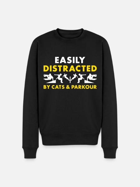 Traceur bliver let distraheret af katte og parkour - Økologisk premium-sweatshirt til mænd - sort