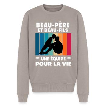 Step-Dad Stepdad Stepson Father's Day - Men's Premium Organic Jumper - taupe - Front - Nico (187cm)