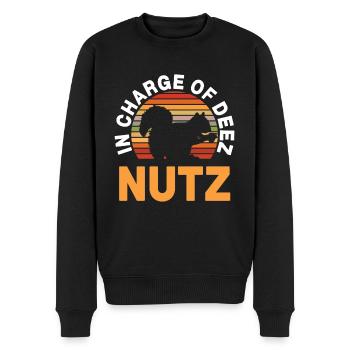 Squirrel – In Charge Of Deez Nuts - Männer Premium Bio Pullover - Schwarz - Vorne - Nico (187cm)