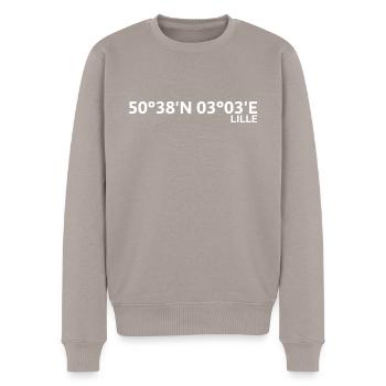 Lille Koordinaten - Männer Premium Bio Pullover - Taupe - Vorne - Nico (187cm)