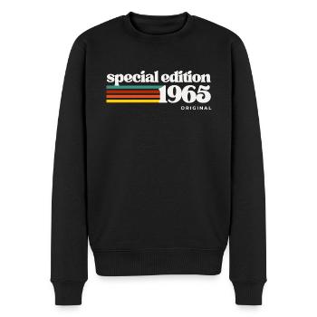 60th Birthday Gift: 1965 Vintage Retro Shirt - Men's Premium Organic Jumper - black - Front - Nico (187cm)