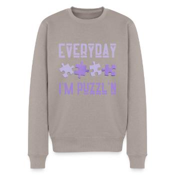 Tous les jours je suis Puzzl’n Jigsaw Puzzle Master Déroutant - Pull Premium bio Homme - taupe - Devant - Nico (187cm)