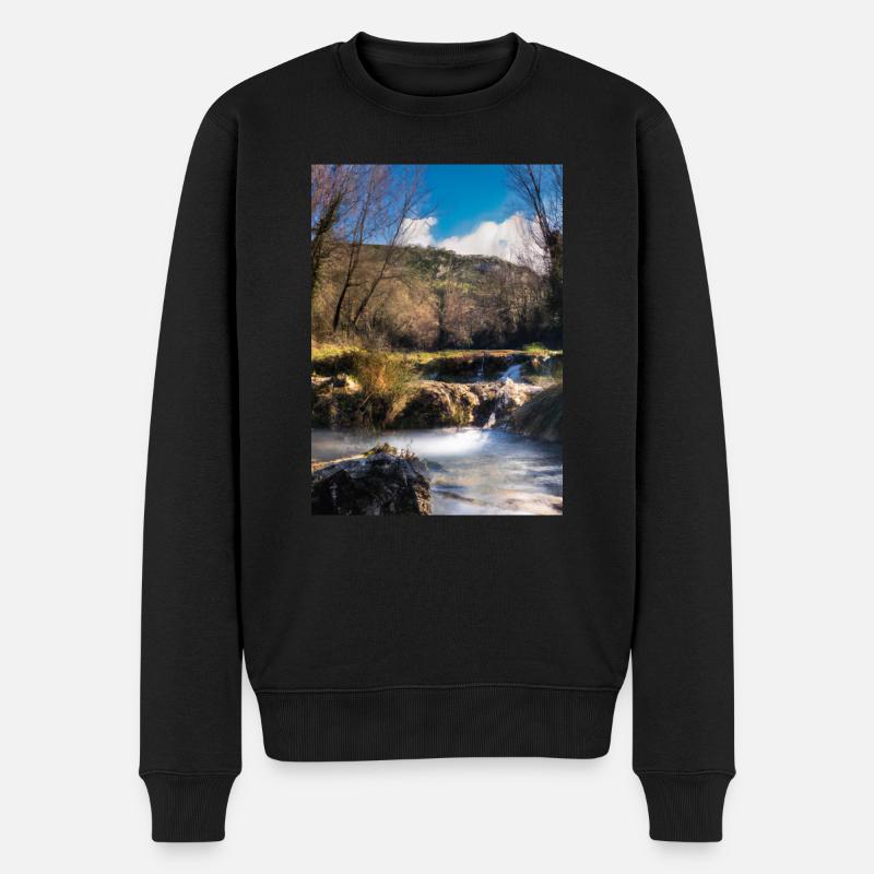 Forest River Wasserfall - Männer Premium Bio Pullover - Schwarz