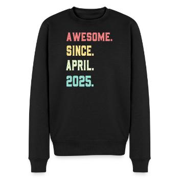 Großartig seit April 2025 - Männer Premium Bio Pullover - Schwarz - Vorne - Nico (187cm)