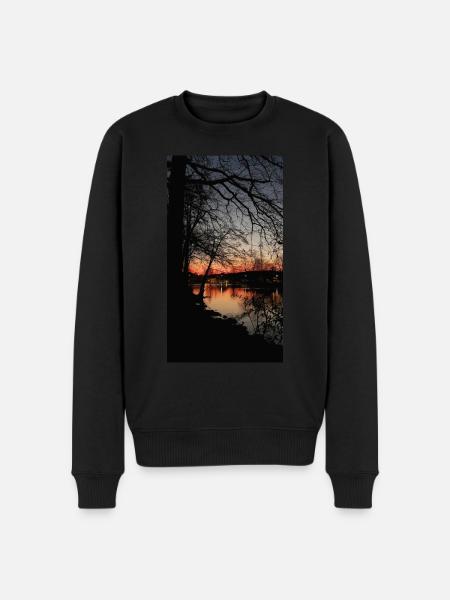 Sunset over the lake - Men's Premium Organic Jumper - black