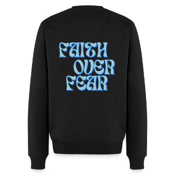 Christliche Kleidung " Faith over Fear" - Männer Premium Bio Pullover - Schwarz - Hinten - Nico (187cm)